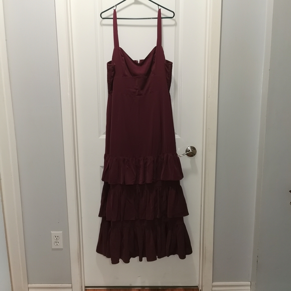 Abercrombie & Fitch Dresses & Skirts - Abercrombie‎ and Fitch Elegant Wine Ruffle Midi Dress